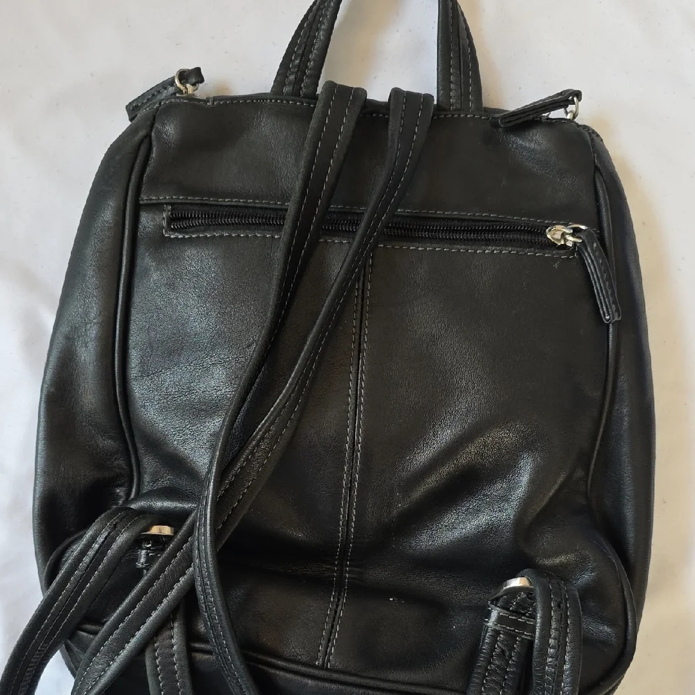 Tignanello Black Leather Backpack Purse - Picture 7 of 7